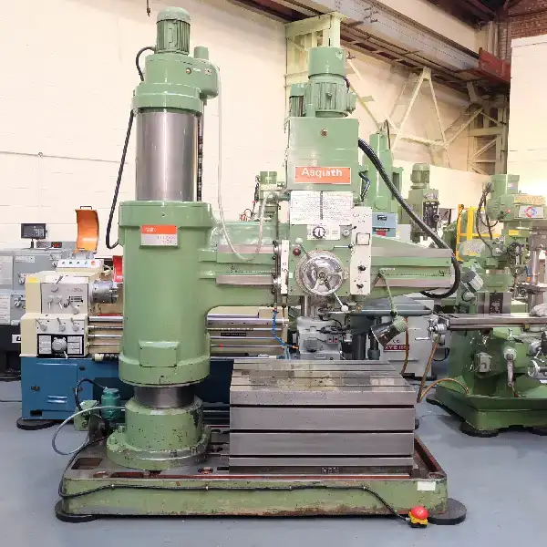 RADIAL DRIILING M/c.